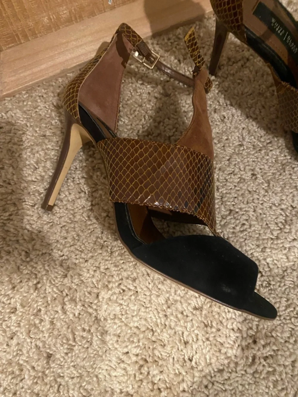 White House Black Market Heels Size 6.5